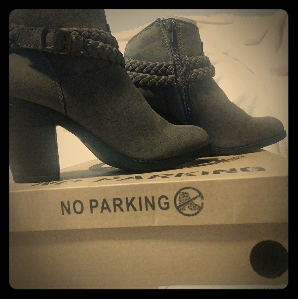 No parking booties